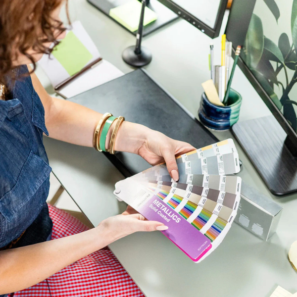 Pantone Metallics Guide