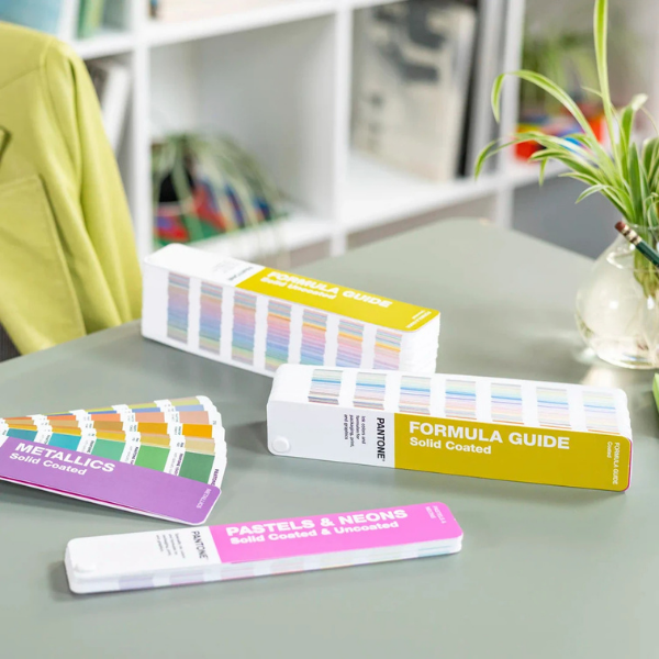 Pantone Solid Guide Set